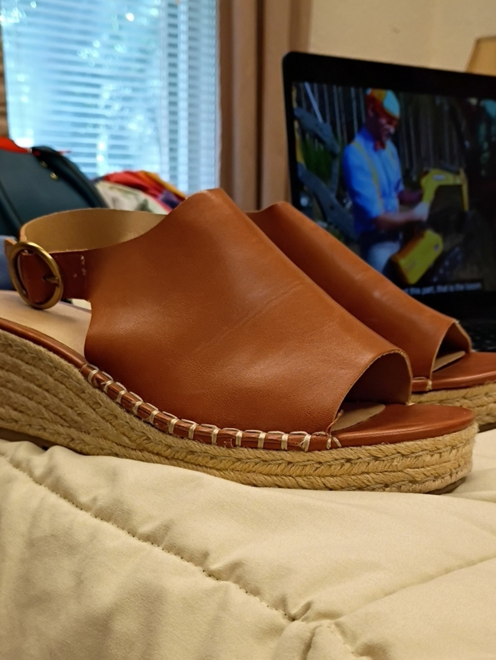 Universal Thread Brown Leather Espadrille Wedge Sandals